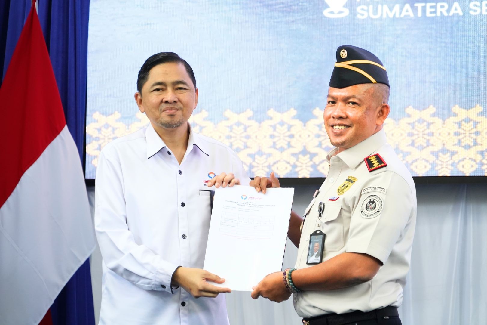 Kepala Kantor Imigrasi Palembang Ikuti Penandatanganan Pencanangan Zona Integritas dan Penguatan Reformasi Birokrasi di Kanwil Ditjen Imigrasi Sumatera Selatan